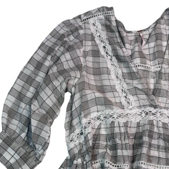 Free People Time Out Crochet Lace Tunic Top XS Oversized Mini Dress - Picture 4 of 6